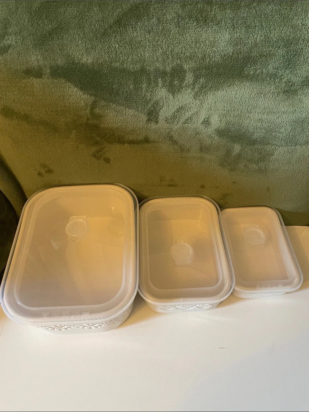 The Pioneer Woman Cream Vintage Lace Nesting Baker Set with Lids